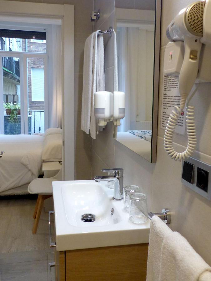 Pension Donostiarra San Sebastian Exterior photo
