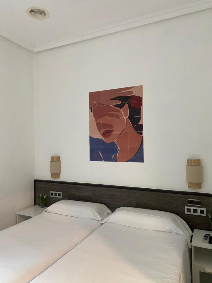 Pension Donostiarra San Sebastian Exterior photo