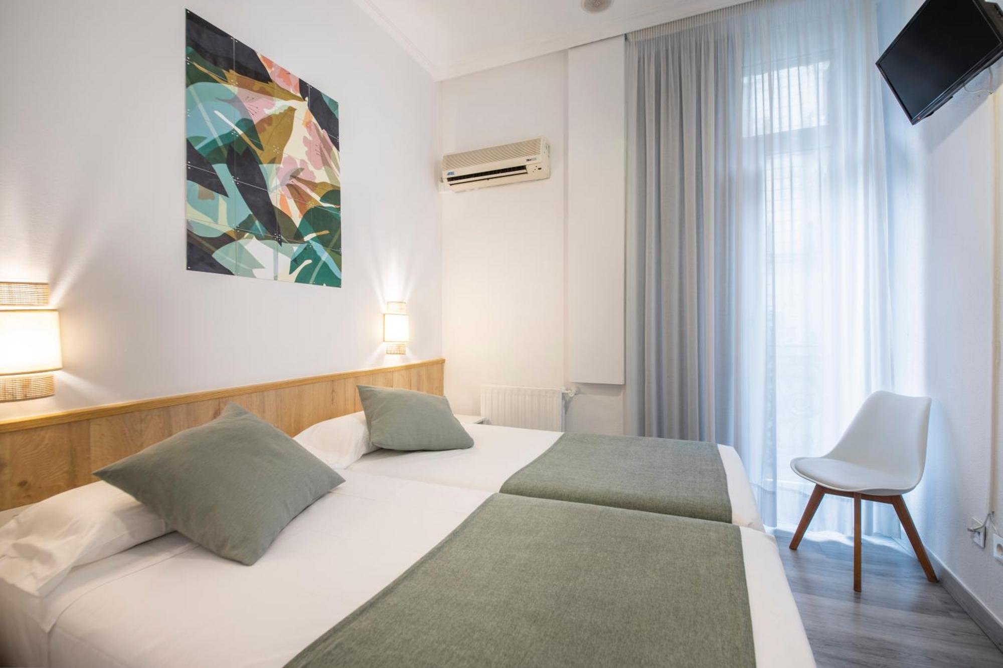 Pension Donostiarra San Sebastian Exterior photo