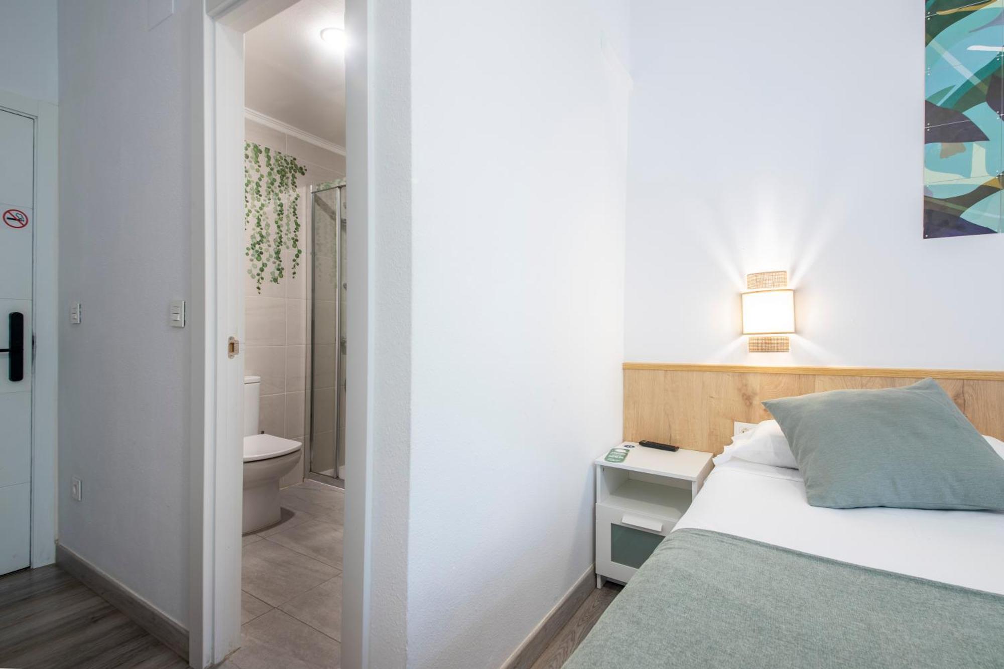 Pension Donostiarra San Sebastian Exterior photo