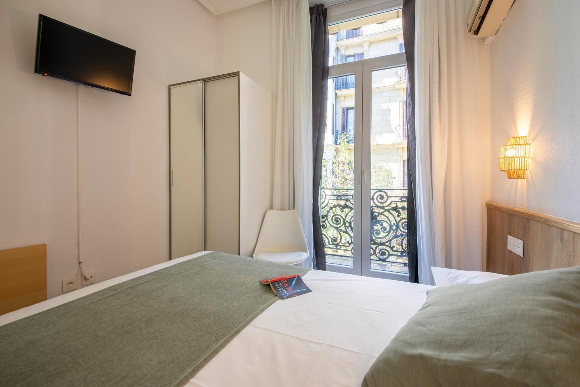 Pension Donostiarra San Sebastian Exterior photo