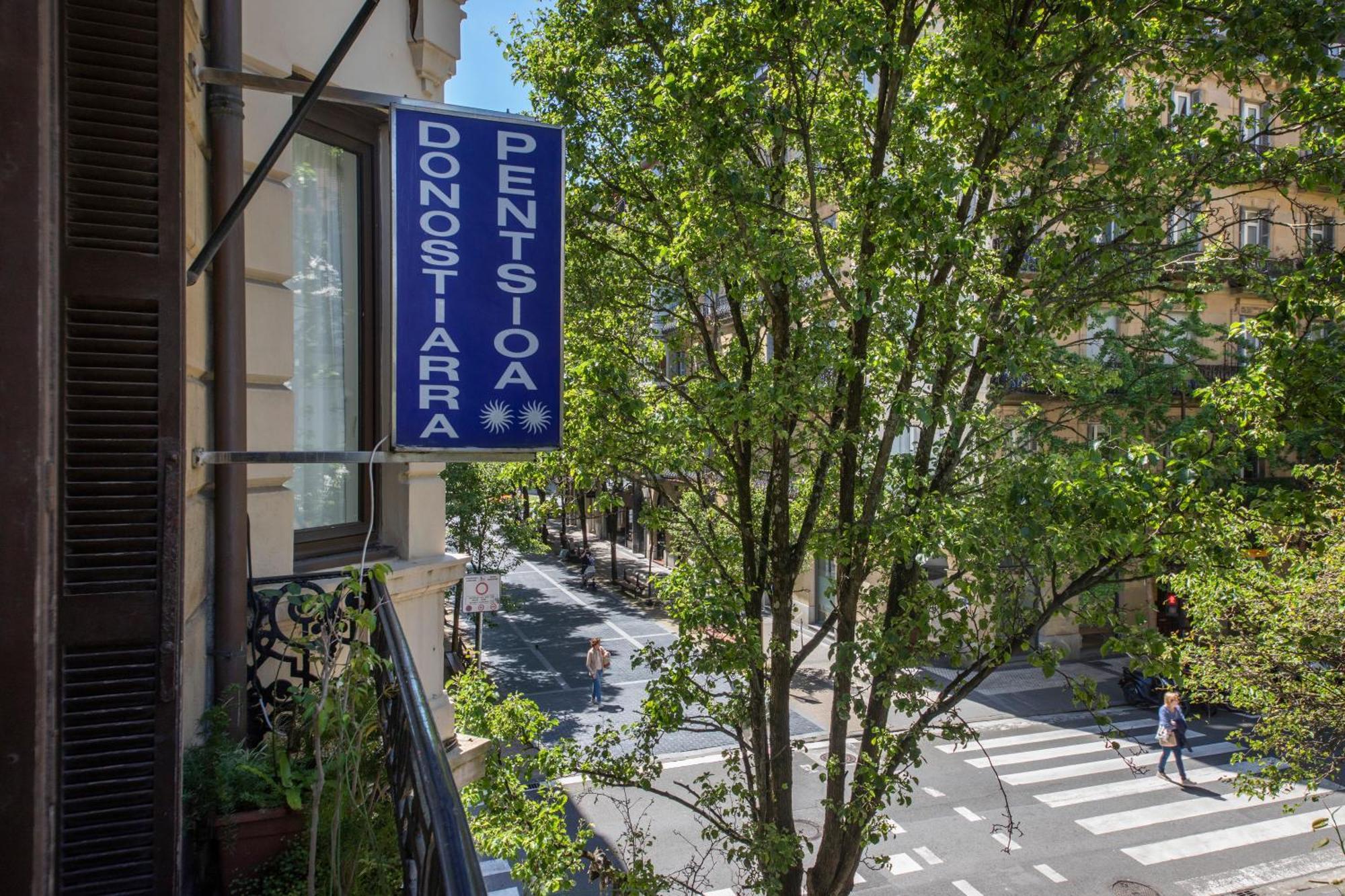 Pension Donostiarra San Sebastian Exterior photo