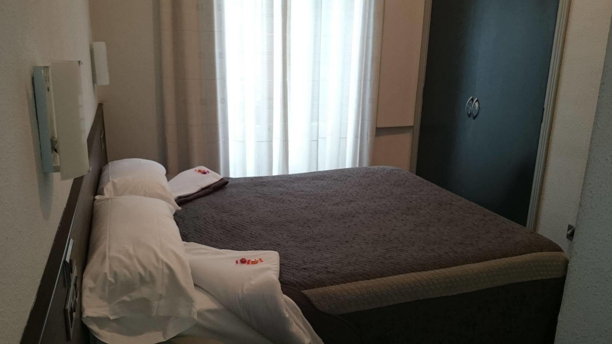 Pension Donostiarra San Sebastian Exterior photo
